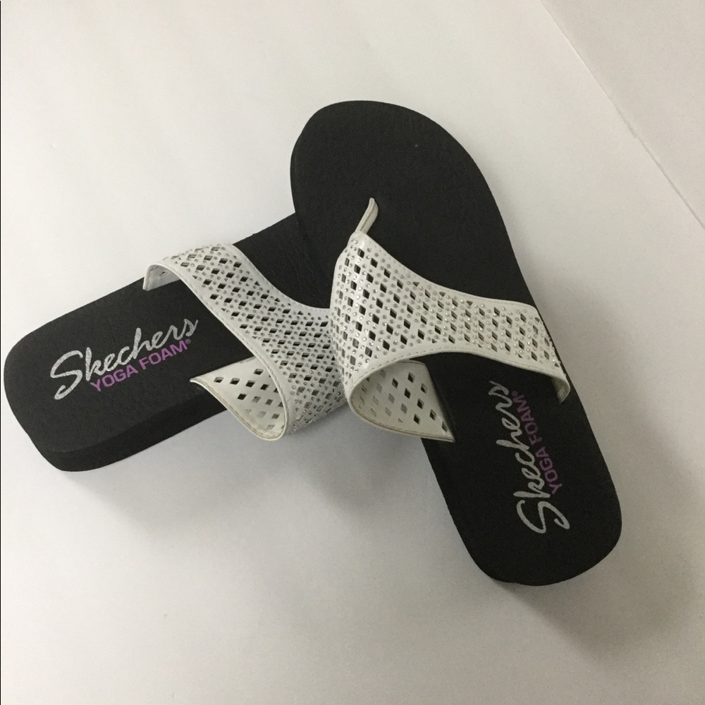 Sketchers Yoga Form Rhinestone Sandals